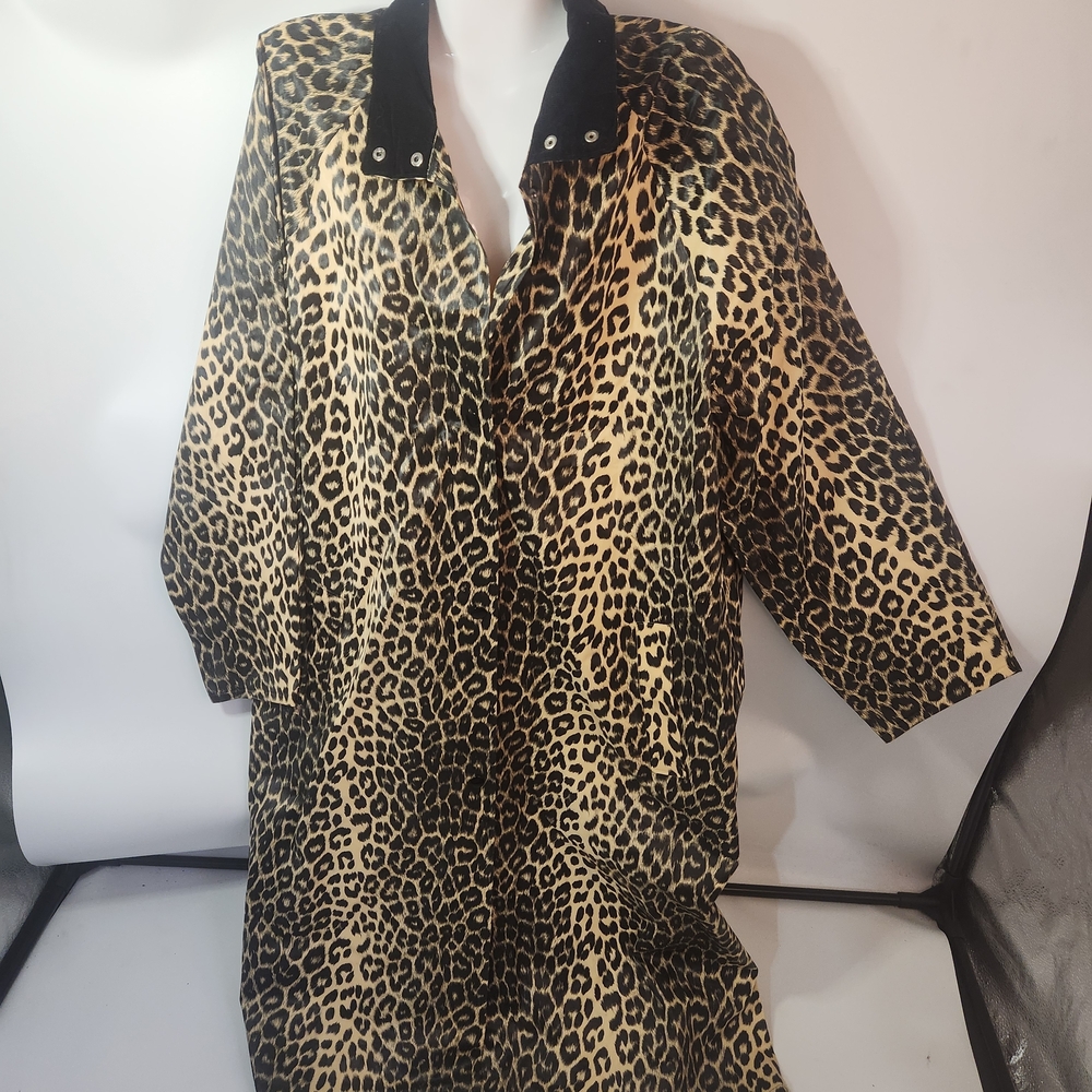 Leopard Print‎ Trench Coat with Black Collar